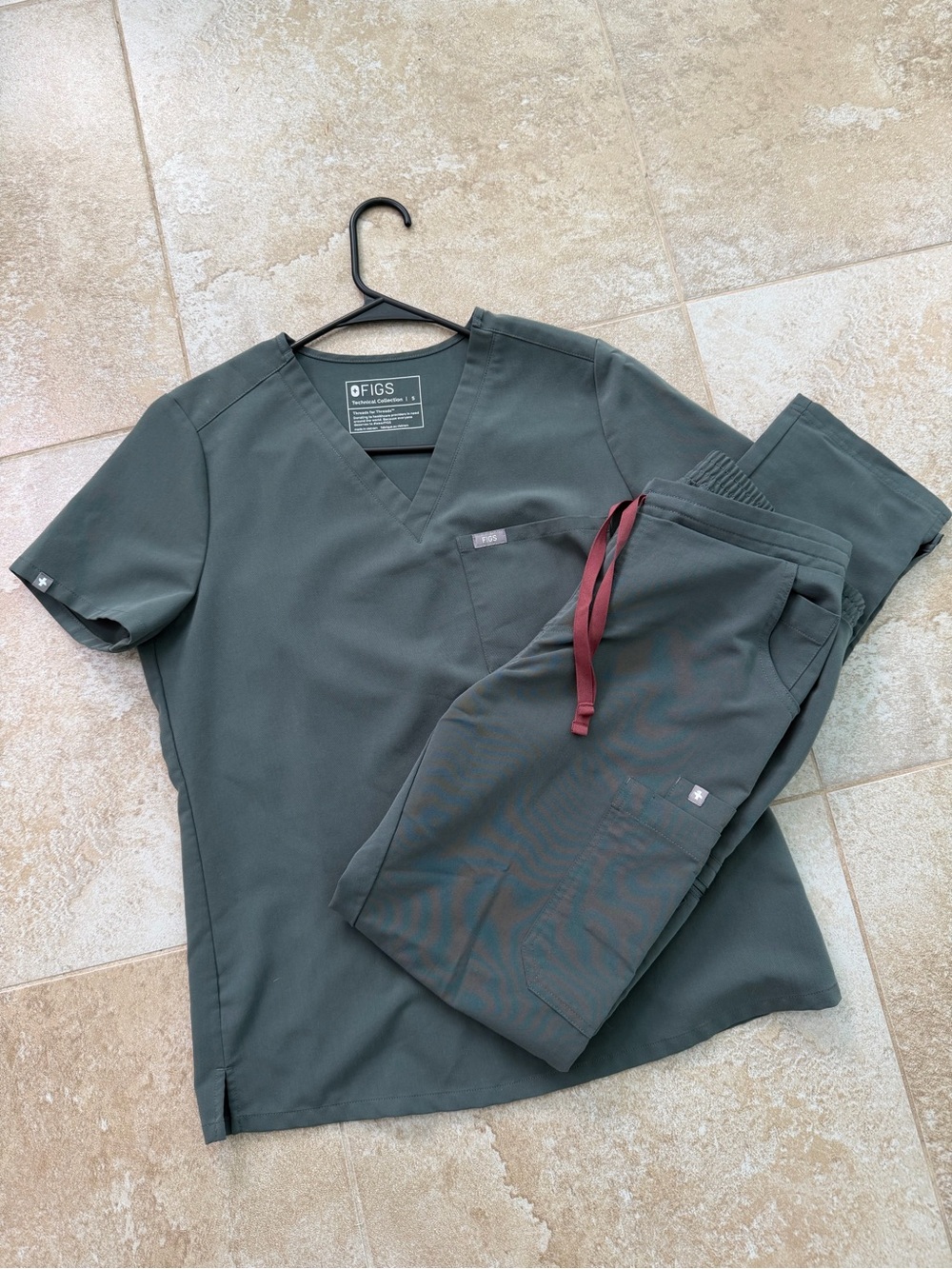 FIGS Bonsai Scrubs